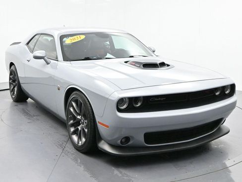 Used 2021 Dodge Challenger R/T Scat Pack w/ Shaker Package RWD image 2