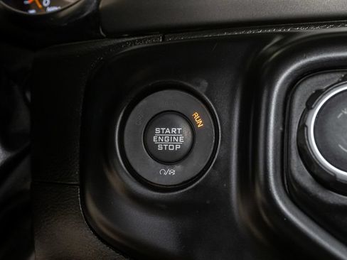 Used 2023 Jeep Wrangler Unlimited Sport AWD/4WD image 15