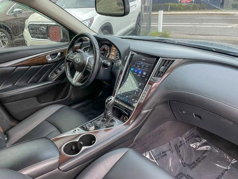 Used 2018 INFINITI Q50 Luxe w/ Essential Package (3.0T Luxe) image 31