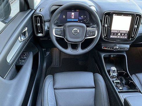 New 2026 Volvo XC40 B5 Plus w/ Climate Package AWD/4WD image 5