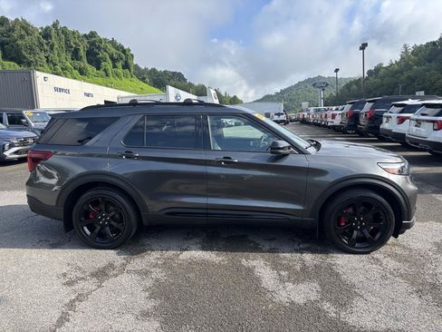 Used 2020 Ford Explorer ST w/ ST High-Performance Pack AWD/4WD image 6