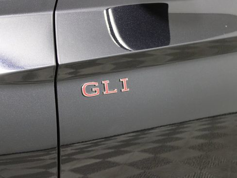 Used 2025 Volkswagen Jetta GLI Autobahn FWD image 37