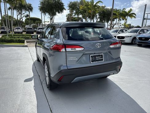 Used 2023 Toyota Corolla Cross L FWD image 13