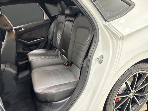 Used 2025 Volkswagen Jetta GLI Autobahn image 28