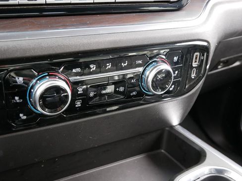 Used 2023 GMC Sierra 1500 SLT w/ SLT Premium Package image 19