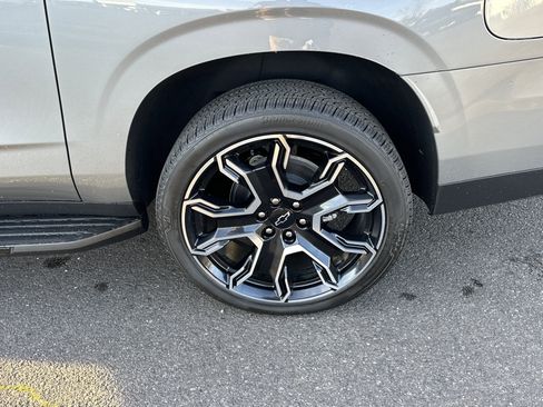 New 2026 Chevrolet Suburban RST w/ Advanced Technology Package image 25