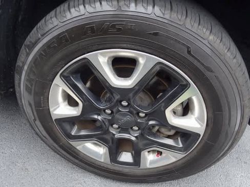 Used 2018 Jeep Compass Trailhawk w/ Navigation Group image 13