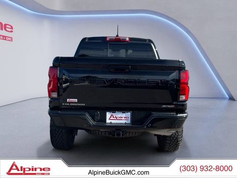 Used 2024 Chevrolet Colorado ZR2 w/ Technology Package image 4