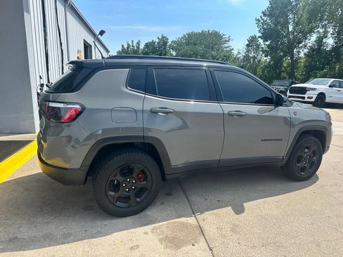 Used 2022 Jeep Compass Trailhawk w/ Trailhawk Convenience Group AWD/4WD image 7