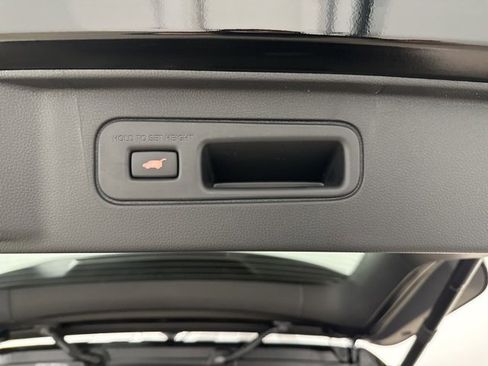 New 2025 Honda Pilot EX-L image 32