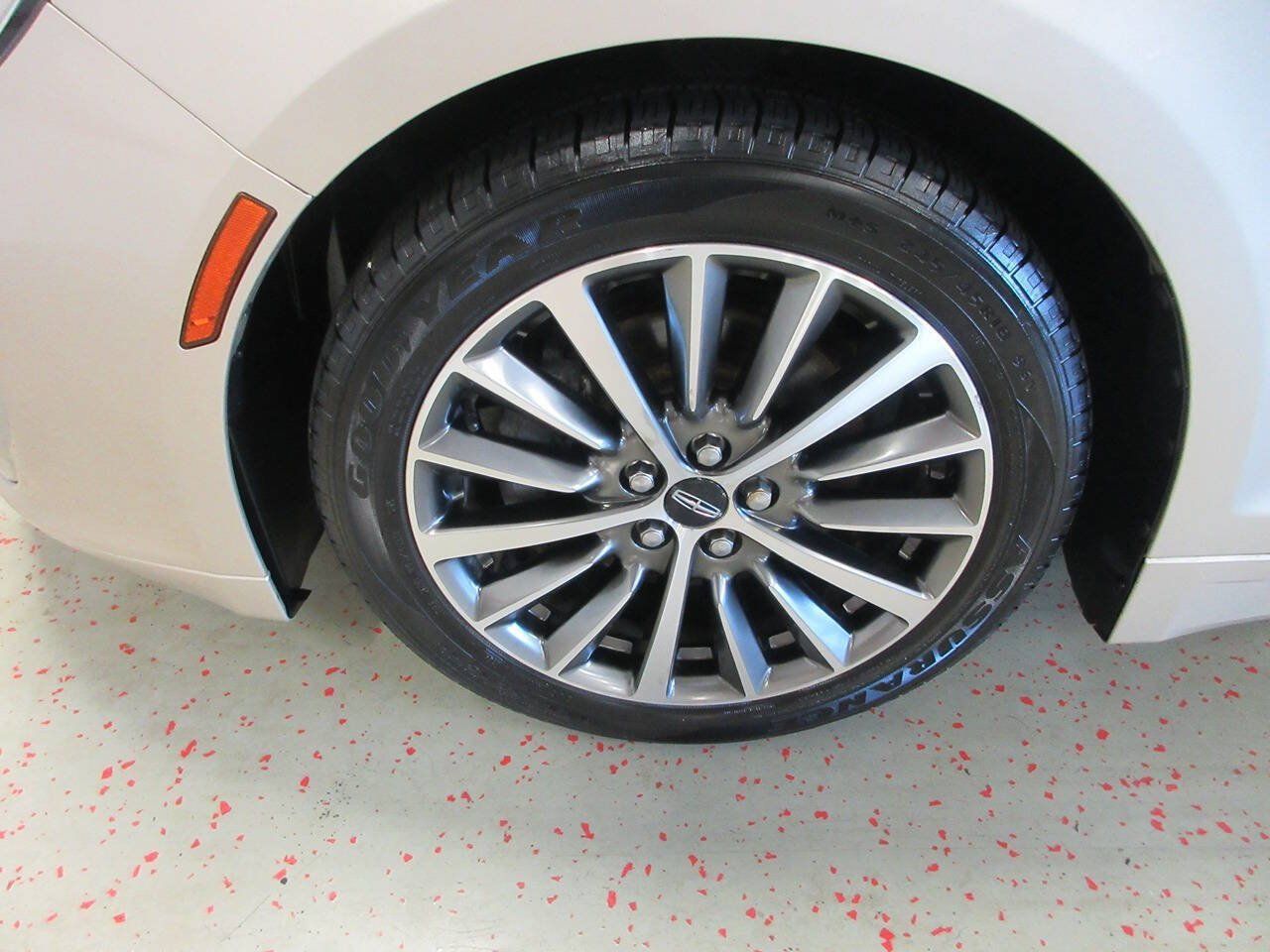 Used 2017 Lincoln MKZ Select AWD/4WD image 28