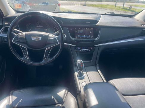 Used 2018 Cadillac XT5 Luxury w/ Driver Awareness Package image 7