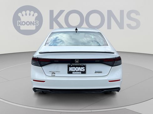 Used 2023 Honda Accord Sport image 5