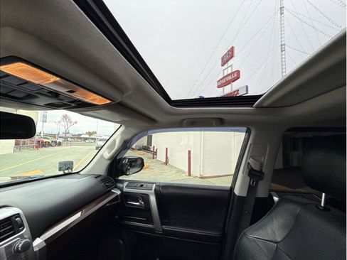 Used 2016 Toyota 4Runner Limited image 28