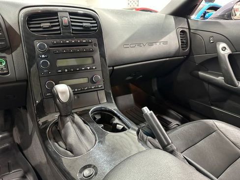 Used 2013 Chevrolet Corvette Convertible image 16