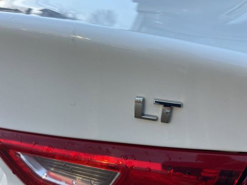 Used 2023 Chevrolet Malibu LT image 8