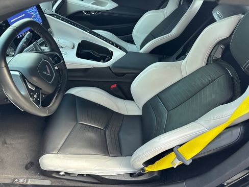 Used 2023 Chevrolet Corvette Stingray Preferred Conv w/ Z51 Performance Package image 16