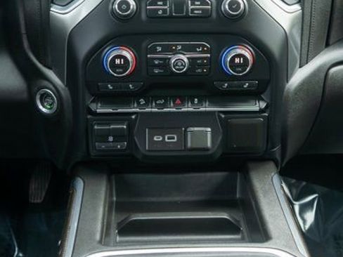 Used 2021 Chevrolet Silverado 1500 LT Trail Boss w/ Bed Protection Package AWD/4WD image 15