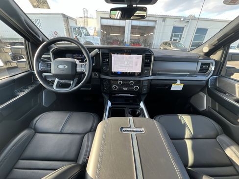 New 2025 Ford F250 Platinum image 23