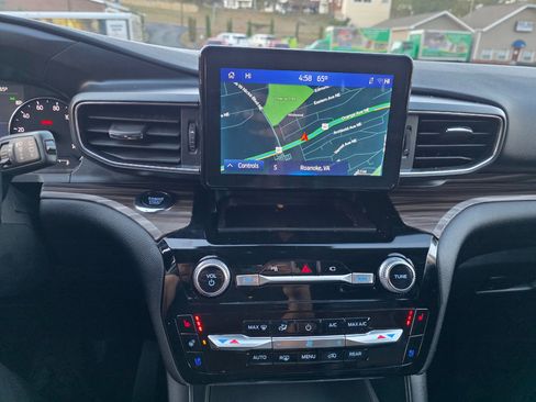 Used 2022 Ford Explorer Limited w/ Hybrid Equipment Group 310A image 26