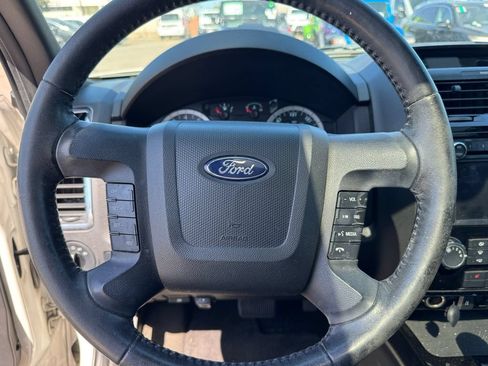 Used 2010 Ford Escape Limited FWD image 12