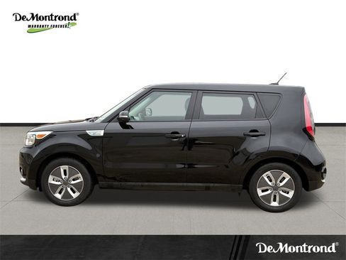 Used 2017 Kia Soul EV + w/ Sun & Fun Package image 8