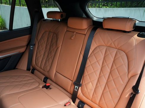 New 2026 BMW X5 xDrive40i w/ Executive Package image 6