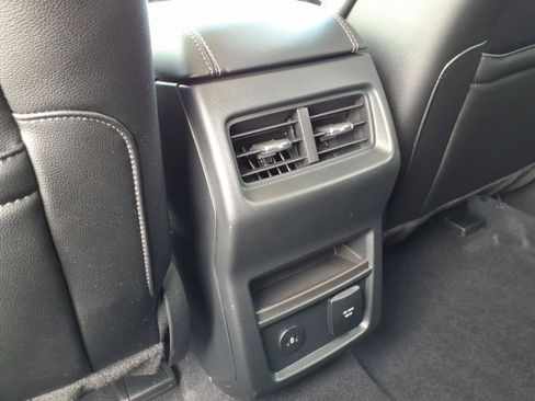 Certified 2024 Ford Edge Titanium AWD/4WD image 12