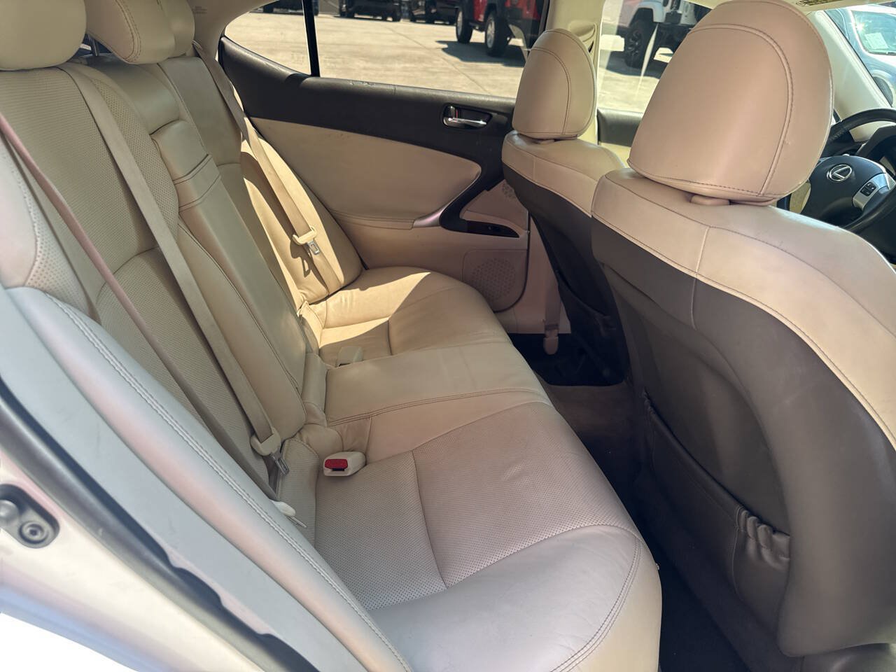 Used 2011 Lexus IS 250 w/ Premium Pkg Value Edition RWD image 13