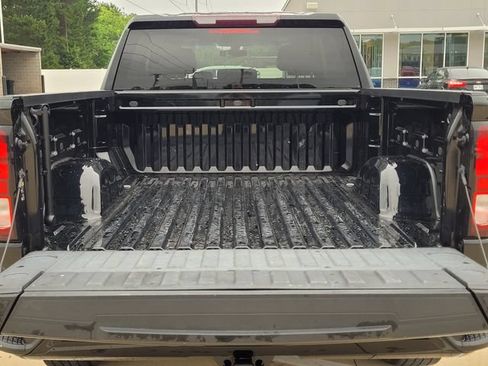 Used 2021 GMC Sierra 1500 Elevation RWD image 10