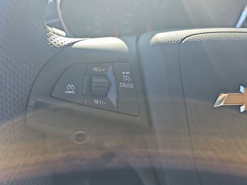 Used 2022 Chevrolet Trax LS w/ Tint and Cruise Package image 16