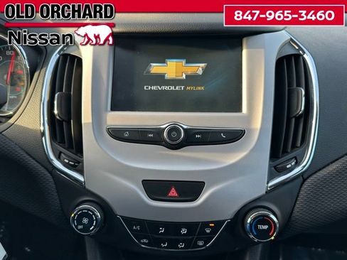 Used 2017 Chevrolet Cruze LS image 14