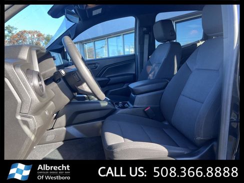 Used 2023 Chevrolet Colorado Trail Boss w/ Technology Package image 10