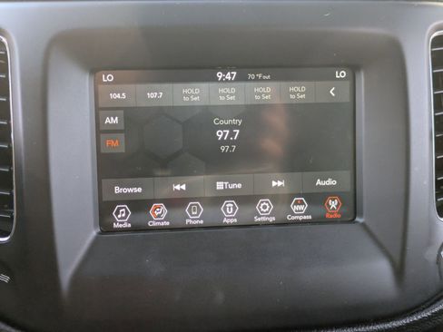 Used 2020 Jeep Compass Sport image 23