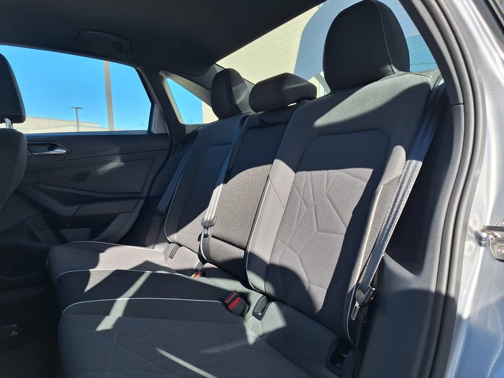 Used 2026 Volkswagen Jetta Sport FWD image 20