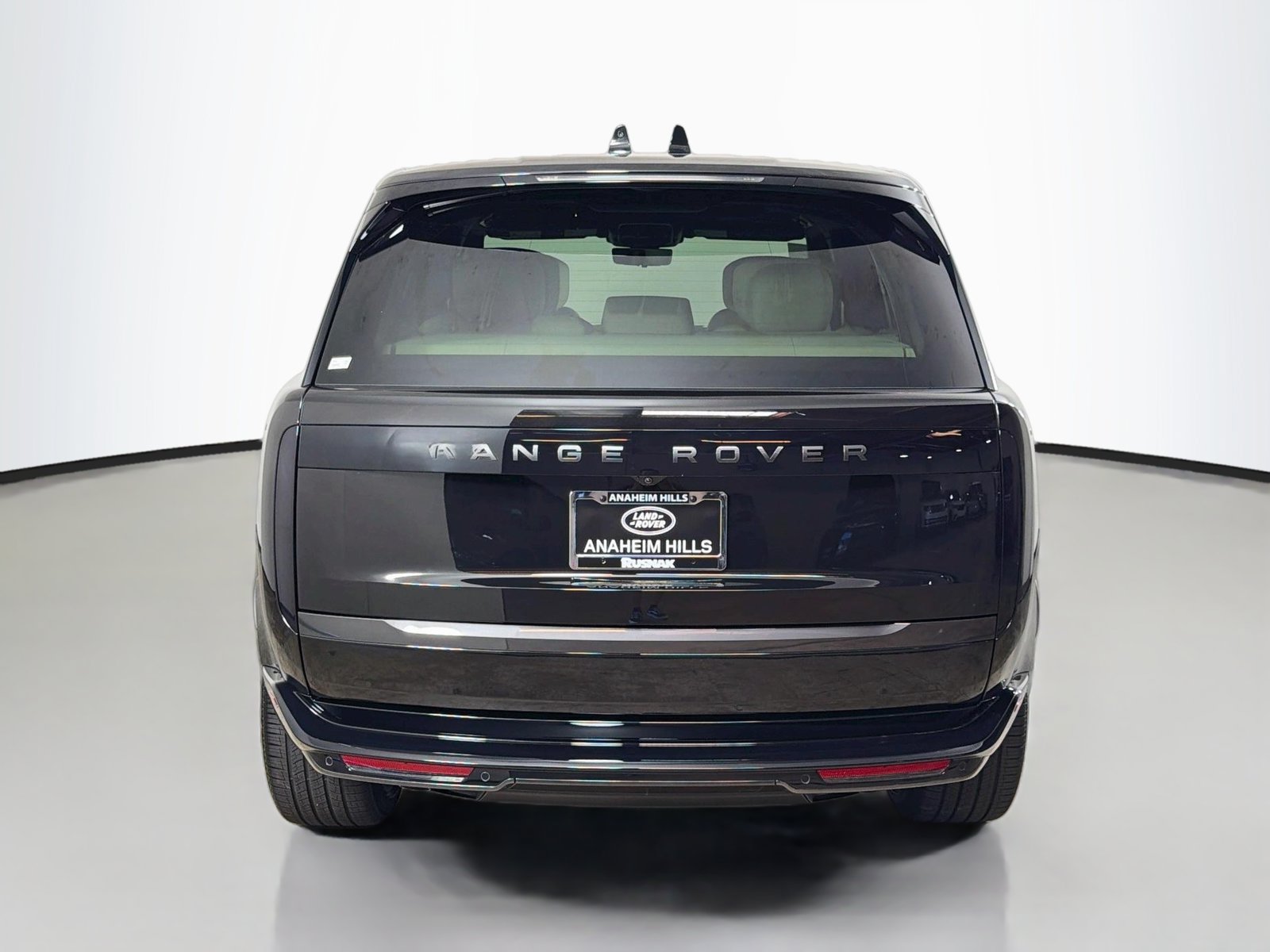 New 2026 Land Rover Range Rover Autobiography AWD/4WD image 4