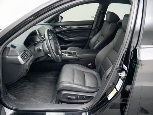 Used 2019 Honda Accord Sport image 22