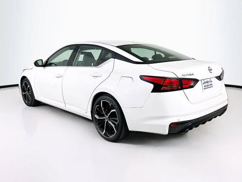 Used 2024 Nissan Altima 2.5 SR FWD image 4