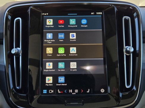 New 2025 Volvo XC40 B5 Ultra w/ Protection Package image 24