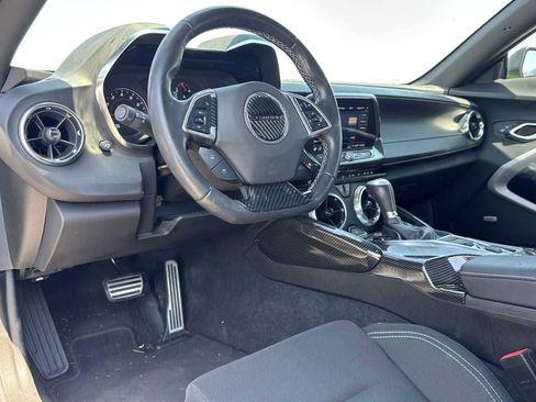 Used 2021 Chevrolet Camaro LT w/ RS Package image 15