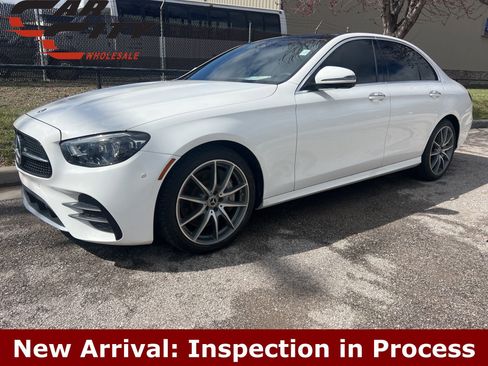 Used 2021 Mercedes-Benz E 350 4MATIC Sedan image 1