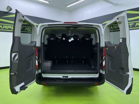 Used 2023 Ford Transit 350 XLT image 9