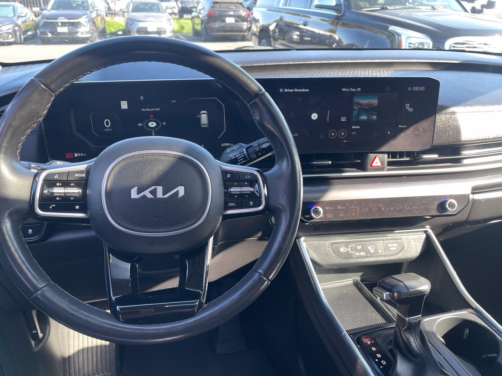 Used 2025 Kia Carnival SX Prestige FWD image 7