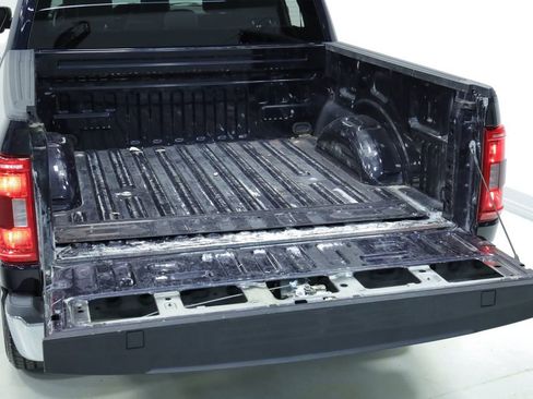 Used 2023 Ford F150 XLT image 31