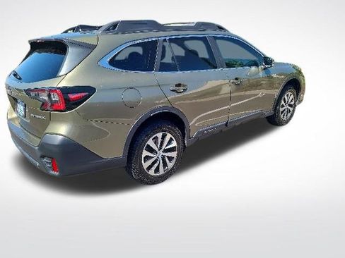 Used 2020 Subaru Outback Premium w/ Tech Package 1 AWD/4WD image 6