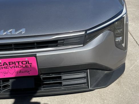 Used 2025 Kia K4 LXS image 7