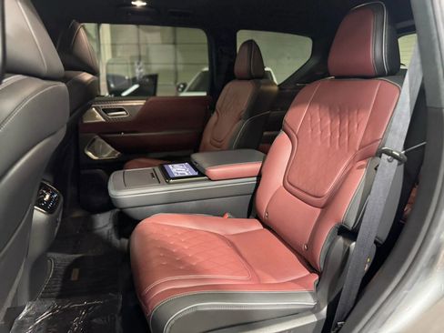 Used 2025 INFINITI QX80 Autograph w/ Premium Cargo Package image 24