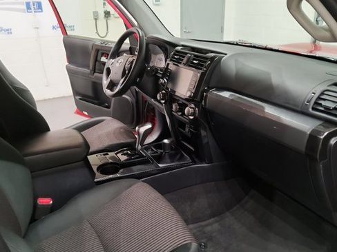 Used 2023 Toyota 4Runner TRD Off-Road image 14