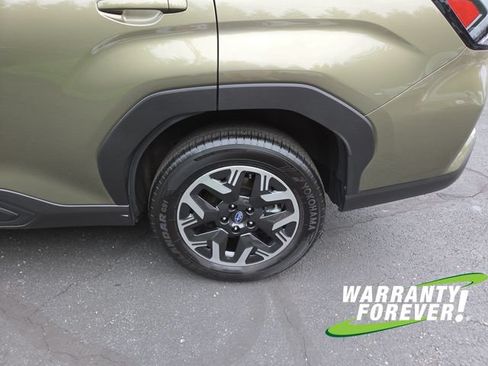 Used 2025 Subaru Forester Premium AWD/4WD image 22
