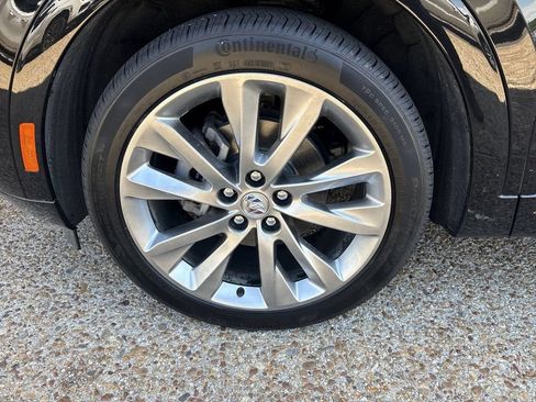 Certified 2023 Buick Envision Avenir FWD image 34
